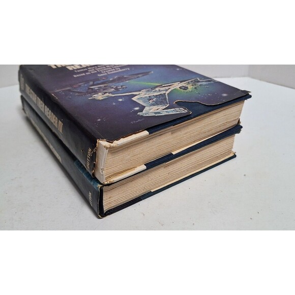 VINTAGE 1970’S THE STAR TREK READER VOLUMES 1 & 4 HARDCOVER LOT W DUST JACKETS - Picture 4 of 9